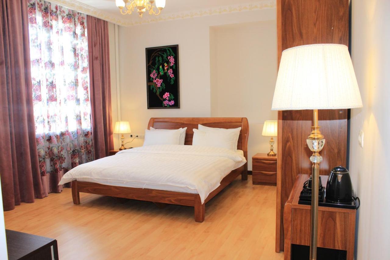 Kok-Art Hotel Jalal-Abad 외부 사진