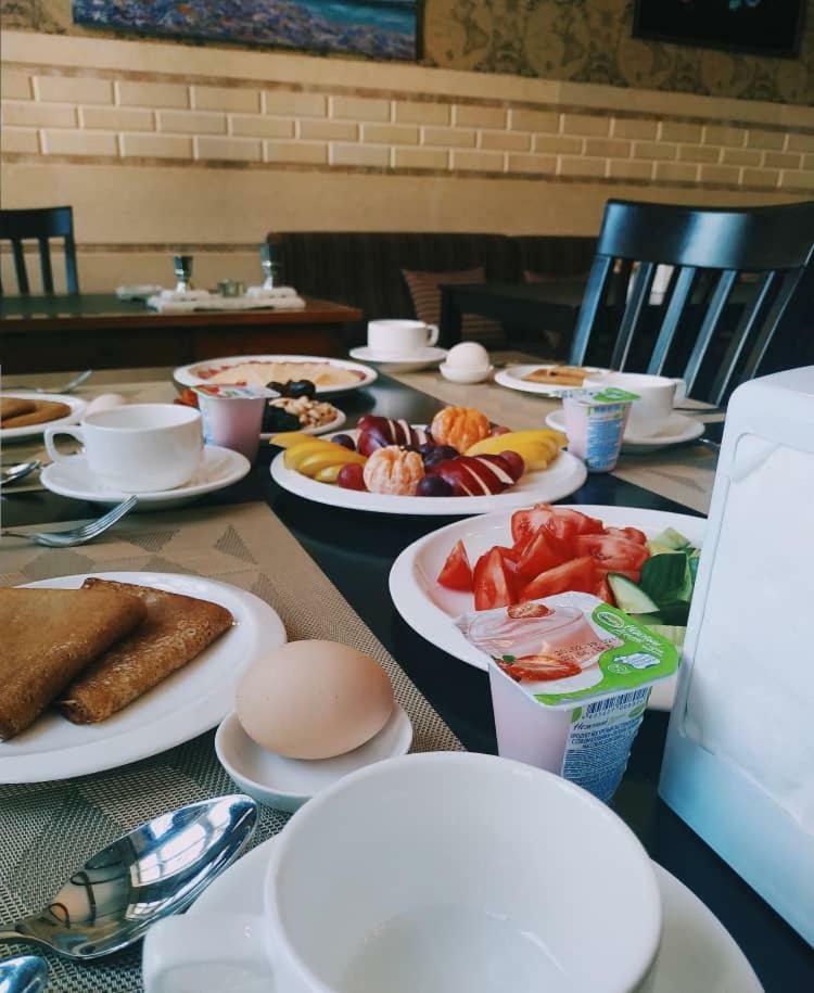Kok-Art Hotel Jalal-Abad 외부 사진
