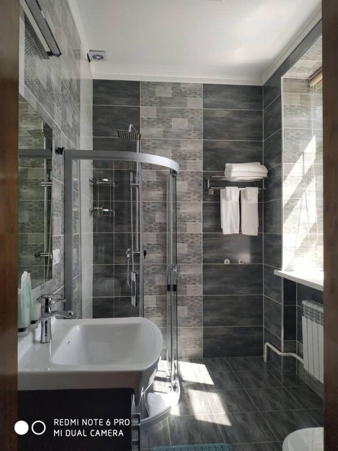 Kok-Art Hotel Jalal-Abad 외부 사진
